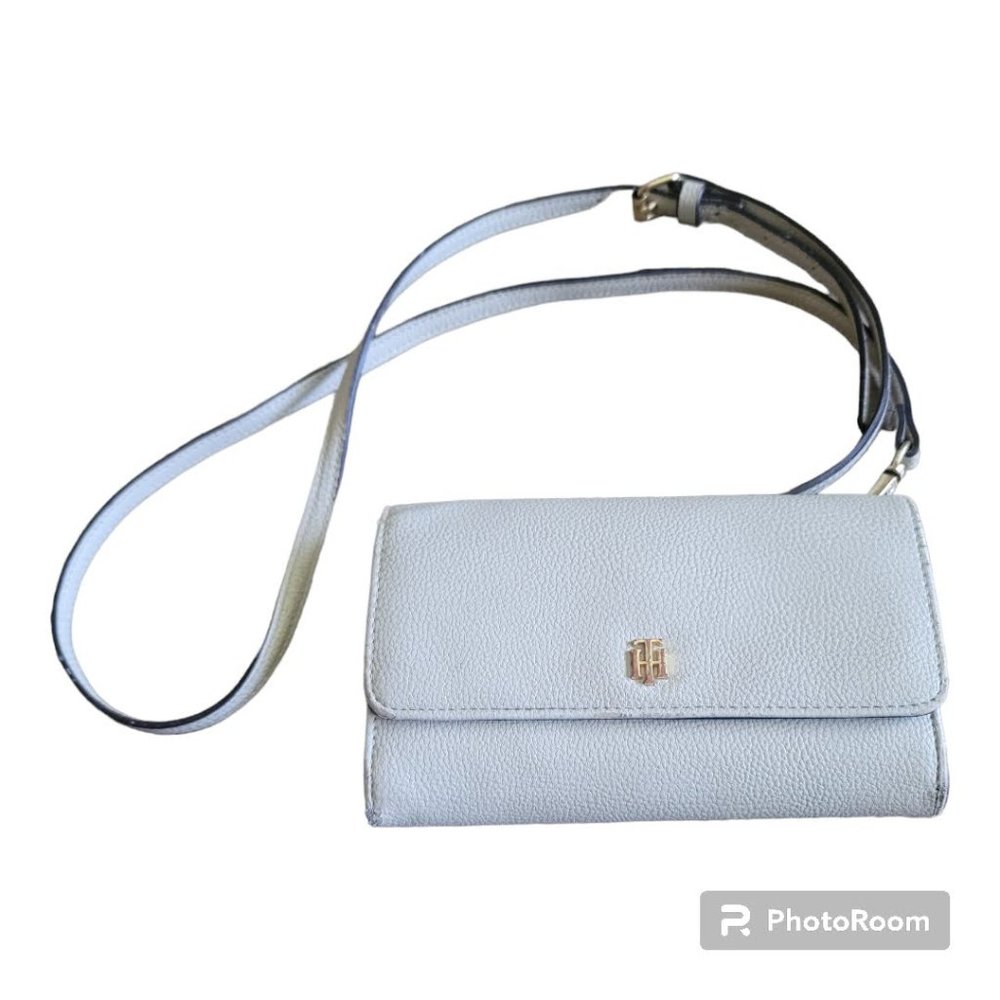 Tommy Hilfiger Crossbody Purse, White-Used in Good Condition RN 77806